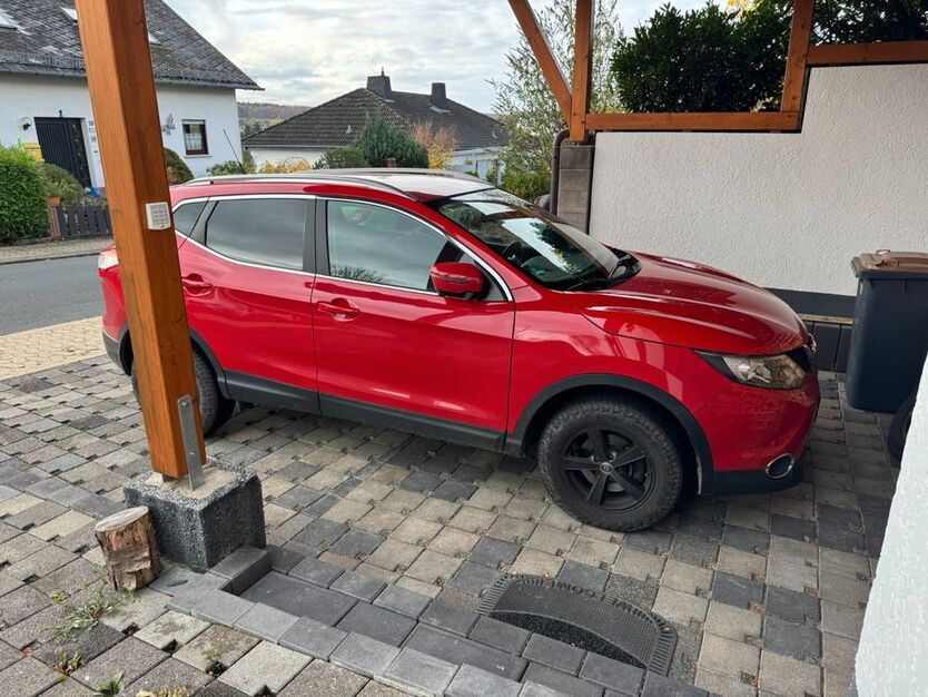Nissan Qashqai 113.000 km 12.900 € Buch 56357