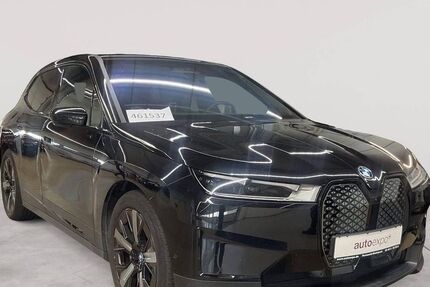 BMW iX 71.159 km 52.090 &euro; Fernwald-Steinbach 35463