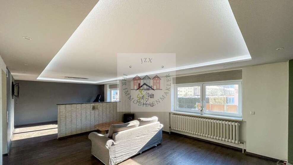 Haus zum Kaufen in Gröditz 145.000 € 130 m²