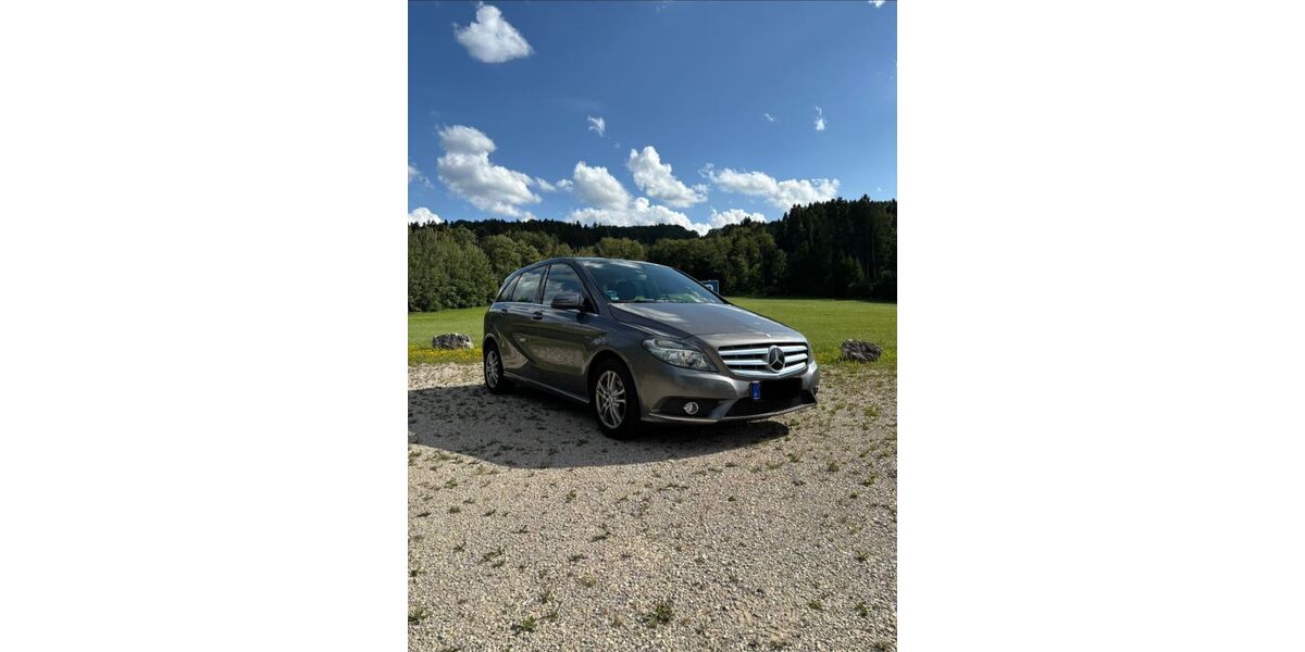 Mercedes-Benz B 180 146.260 km 7.499 &euro; feldkirchen - westerham 83620