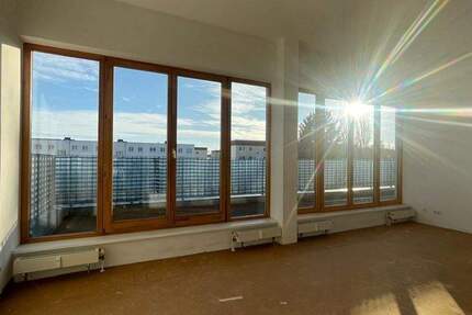 Großzügige 3-Zimmer-Wohnung mit großem Südbalkon - Mietfreie Zeit für Renovierung 3 zimmer