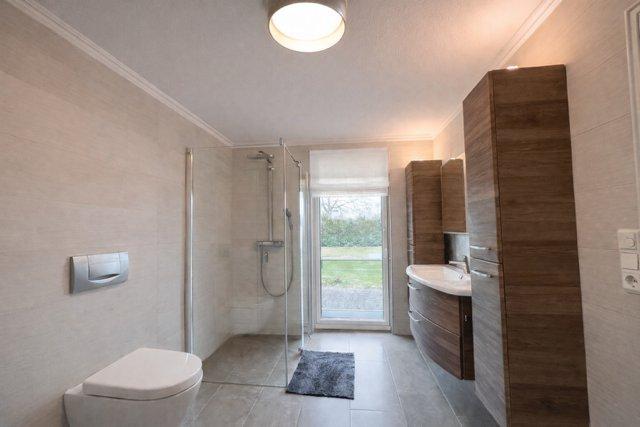 Einfamilienhaus Brackel - 7 Zimmer, 220 m&sup2;, 599.000&euro; | Angebot:26987385