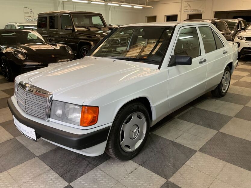 Mercedes-Benz 190 118.599 km 13.880 € Hamburg 22087