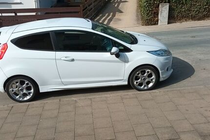 Ford Fiesta 87.500 km 6.400 &euro; Bad Homburg 61352