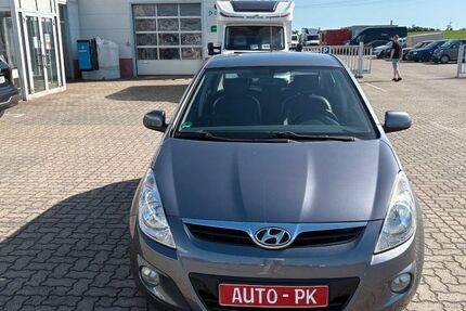 Hyundai i20 220.000 km 3.900 &euro; Staßfurt 39418