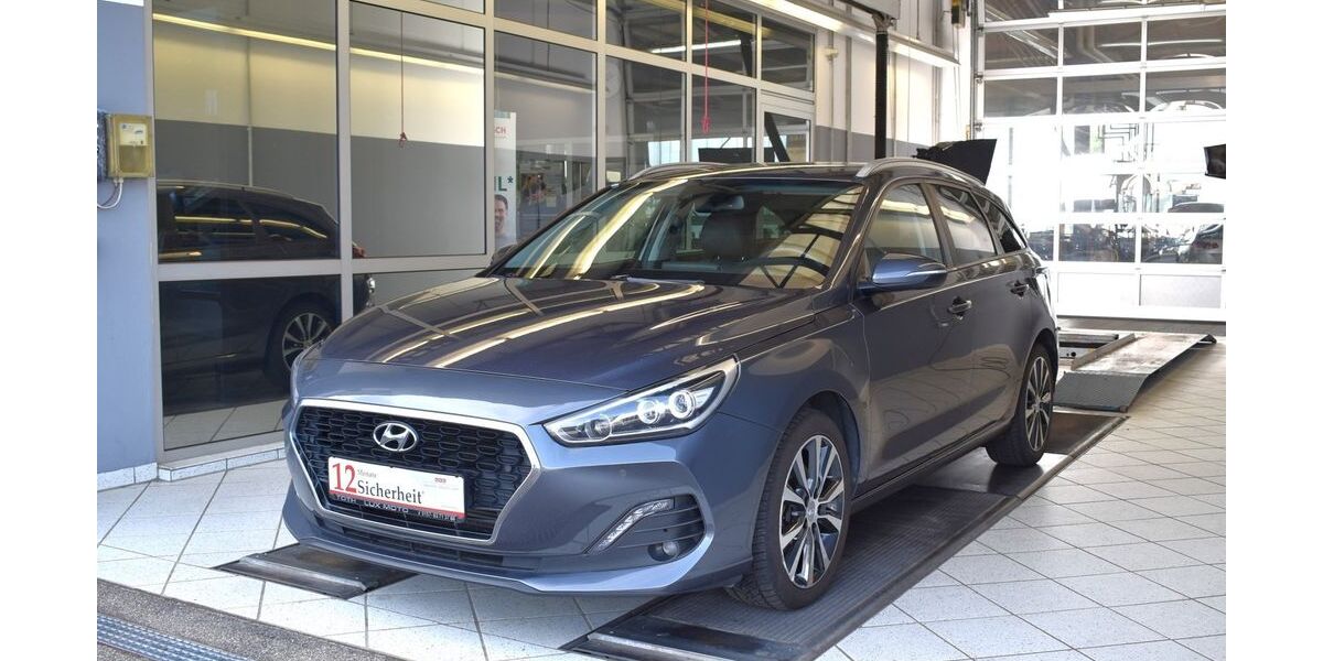Hyundai i30 92.214 km 16.990 &euro; Bad Friedrichshall 74177