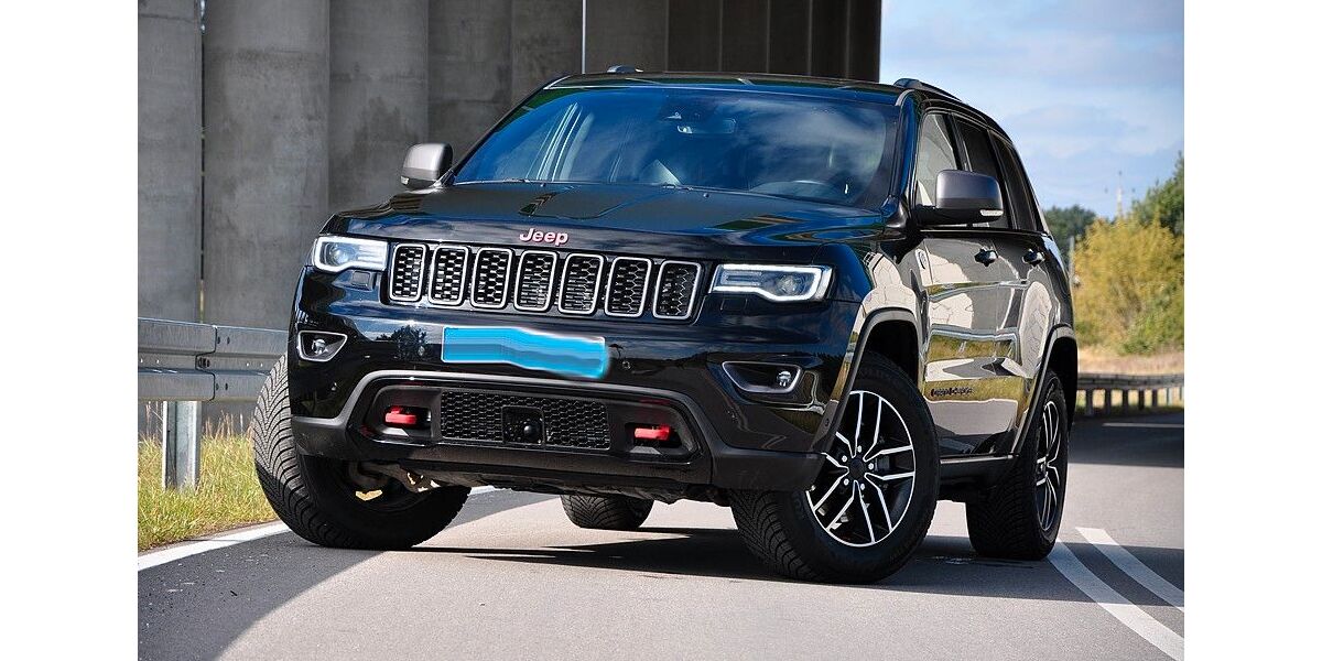 Jeep Grand Cherokee 47.000 km 40.990 &euro; Gifhorn 38518