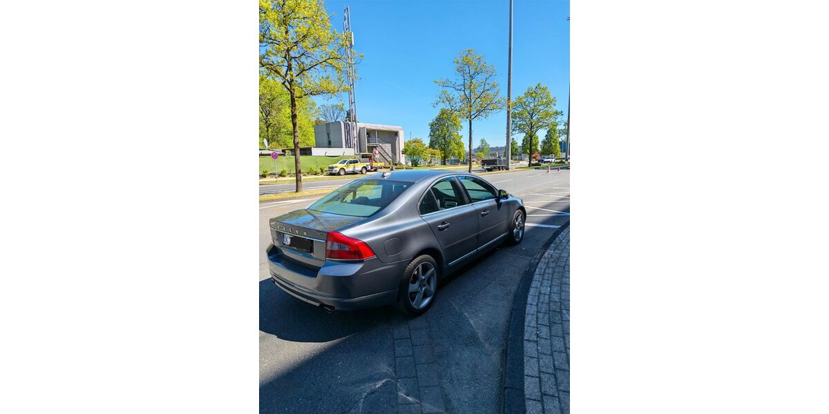 Volvo S80 239.000 km 5.900 &euro; Köln 51145