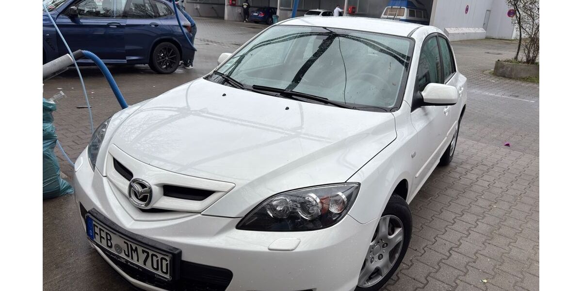 Mazda 3 66.900 km 6.000 &euro; Germering 82110