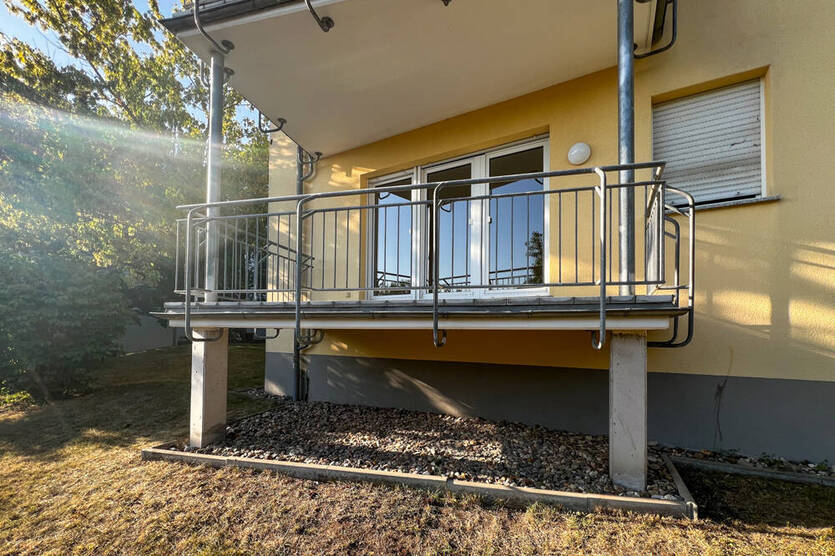 EinraumWohnung im EG mit Balkon und TG- Stellplatz