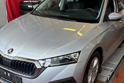 Skoda Octavia 201.853 km 12.990 &euro; Braunschweig 38122