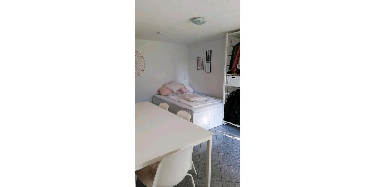 Schöne 1 Zimmer Wohnung 1 April 2026 1 zimmer