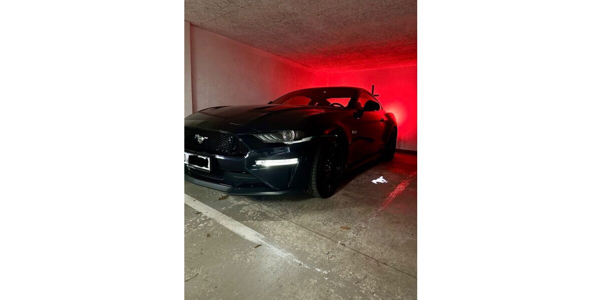 Ford Mustang 43.000 km 44.500 &euro; Dresden 01187