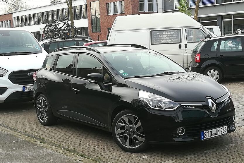 Renault Clio 83.600 km 7.950 € Hammah 21714