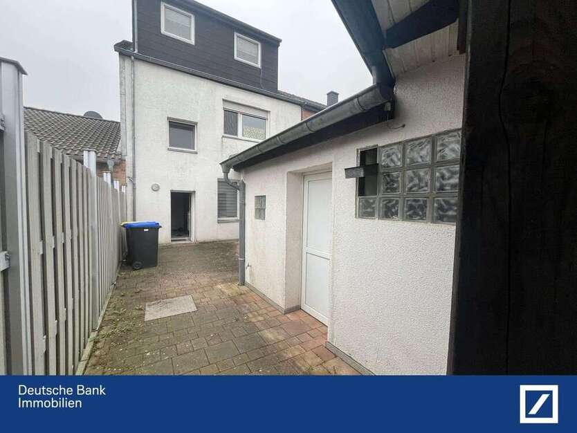 Haus zum Kaufen in Herzogenrath 249.000 € 122 m²