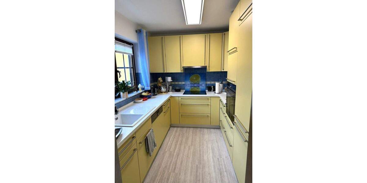 Elegantes 7 Zimmer Reihenendhaus in Rheinbach 170 qm WFL und 398 Grd. 7 zimmer