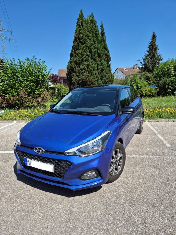 i20