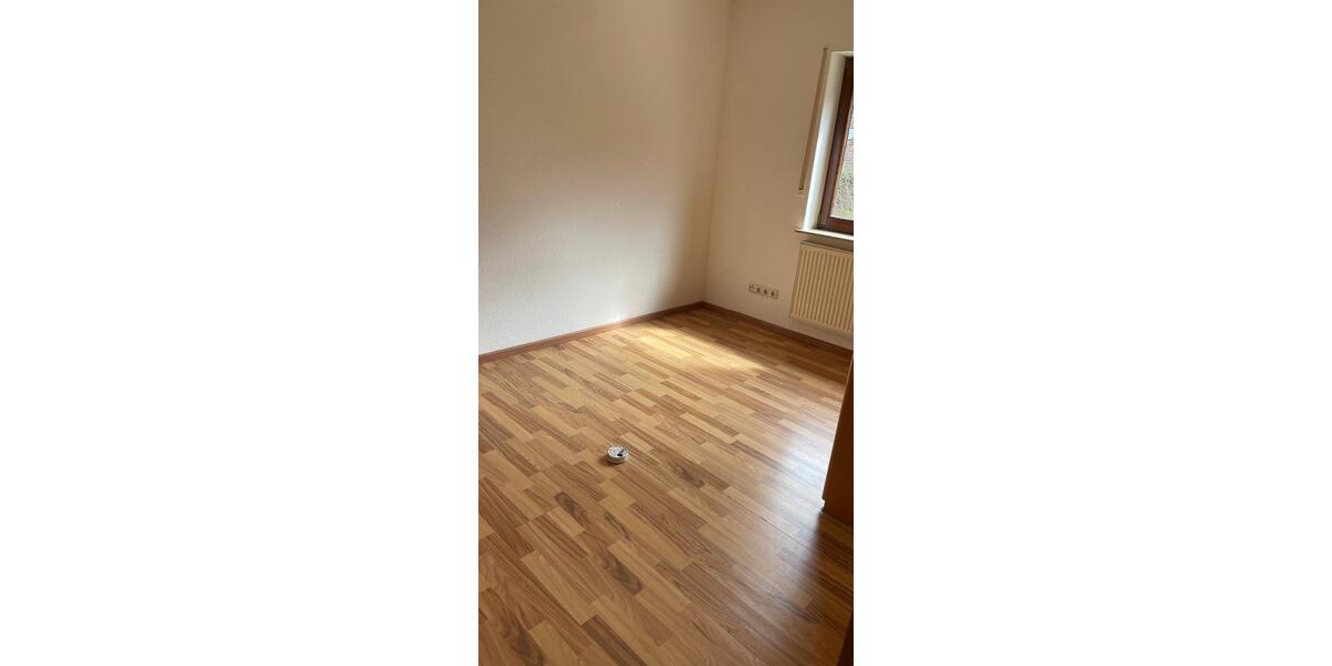 Reihenhaus Kitzingen - 5 Zimmer, 174 m&sup2;, 1.250&euro; | Angebot:26237536