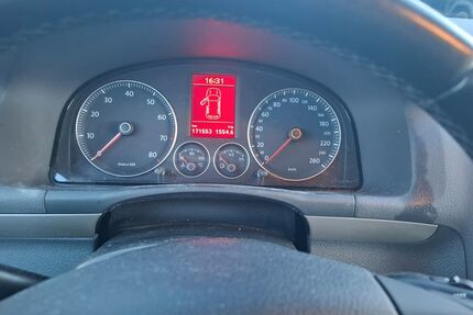 VW Touran 171.553 km 4.700 &euro; Stuttgart 70372