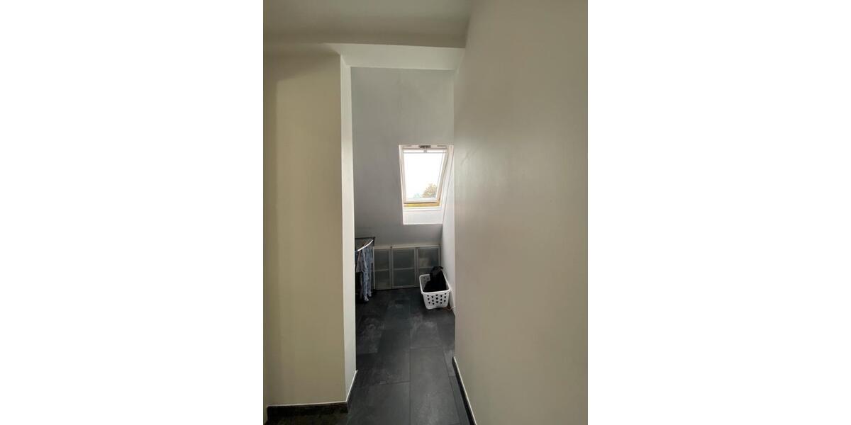 Doppelhaushälfte Calw - 7 Zimmer, 150 m&sup2;, 375.000&euro; | Angebot:25498592