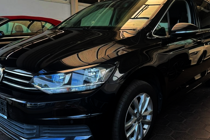 VW Touran 99.000 km 15.999 &euro; Münzenberg Gambach 35516