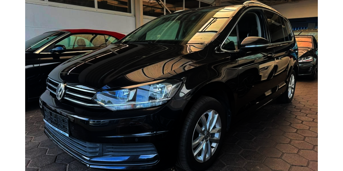 VW Touran 99.000 km 15.999 &euro; Münzenberg Gambach 35516