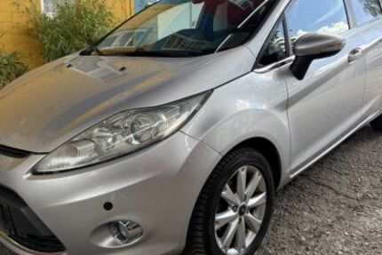 Ford Fiesta 85.000 km 4.490 &euro; Dortmund 44263