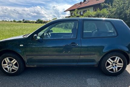 VW Golf 280.000 km 950 &euro; Degerndorf 82541