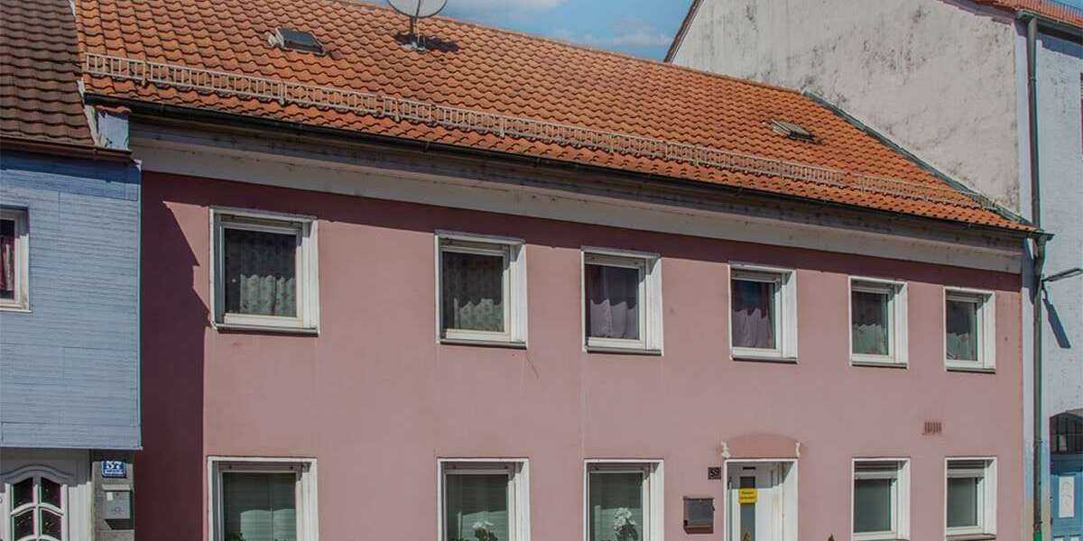 Einfamilienhaus Landau - 6 Zimmer, 180 m&sup2;, 220.000&euro; | Angebot:26633244