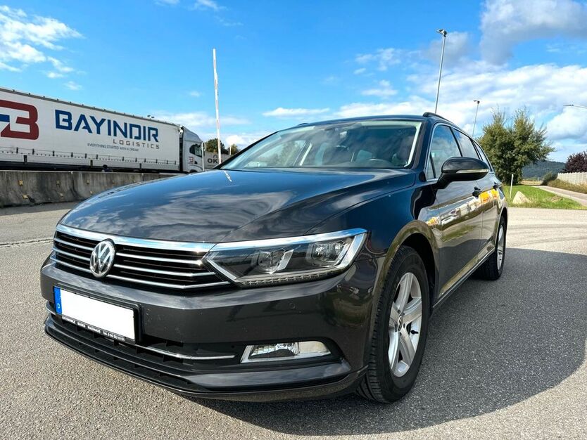 VW Passat 150.000 km 12.600 € Waidhaus 92726