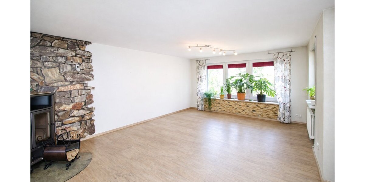 Reserviert - Einfamilienhaus mit Traumgrundstück direkt am Neckar in Rottweil-Bühlingen - Einfamilienhaus Rottweil-Bühlingen Bühlingen | Angebot:27070327