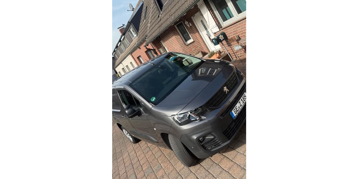 Peugeot Partner 114.000 km 9.650 &euro; Gelsenkirchen 45892
