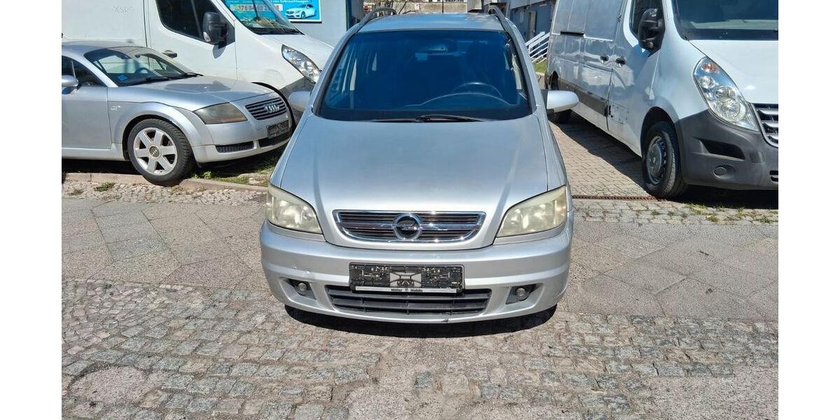 Opel Zafira 162.000 km 3.300 &euro; Berlin 12105