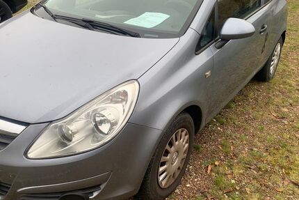 Opel Corsa 223.560 km 699 &euro; Kirchhundem 57399