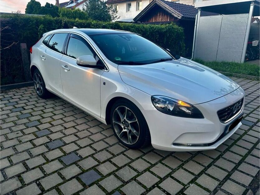 V40