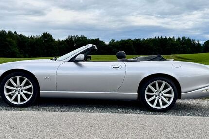 Jaguar XK8 167.000 km 26.700 &euro; München 81675