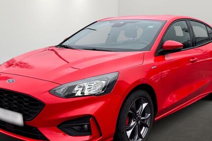 Ford Focus 61.228 km 15.490 &euro; Passau 94036
