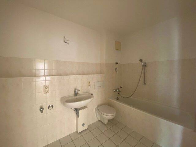 Etagenwohnung Reichenbach - 2 Zimmer, 60 m&sup2;, 385&euro; | Angebot:26512985