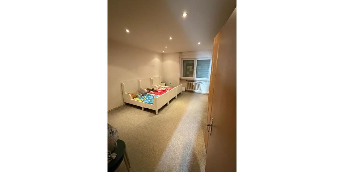 Etagenwohnung Saarbrücken West - 2 Zimmer, 75 m&sup2;, 148.000&euro; | Angebot:27056506