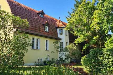 Haus zum Kaufen in Merseburg 850.000 € 405 m² 12 zimmer