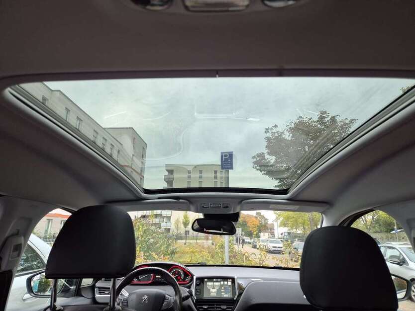 Peugeot 2008 138.500 km 9.100 € Bad Homburg vor der Höhe 61350