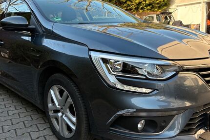 Renault Megane 124.600 km 8.250 &euro; Puchheim 82178