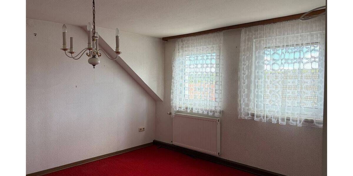 Mehrfamilienhaus, Wohnhaus Saarwellingen Schwarzenholz - 5 Zimmer, 93 m&sup2;, 132.000&euro; | Angebot:26309895
