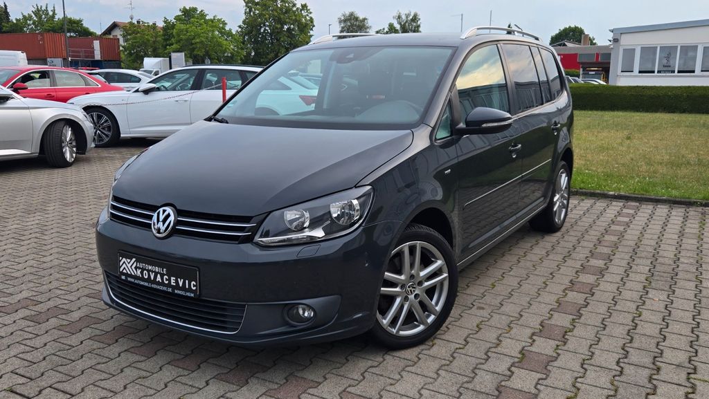 VW Touran 196.000 km 9.990 &euro; Mindelheim 87719