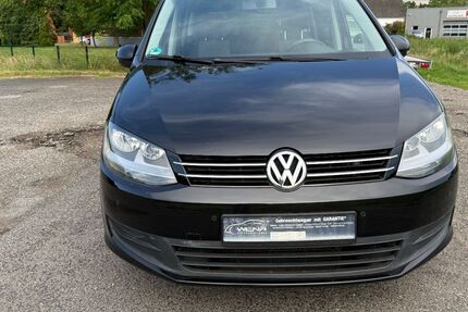 VW Sharan 178.000 km 8.990 &euro; Neukirchen-Vluyn (bei Duisburg) 47506