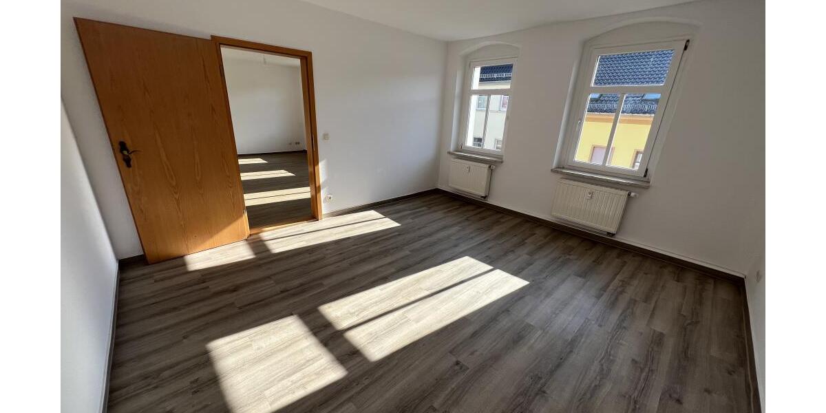 Wohnen mit Wohlfühlfaktor! Charmante 3-Raum-DG-Wohnung in Gera-Pforten mit Küchenzeile - Dachgeschoßwohnung Gera Ostviertel | Angebot:26335228
