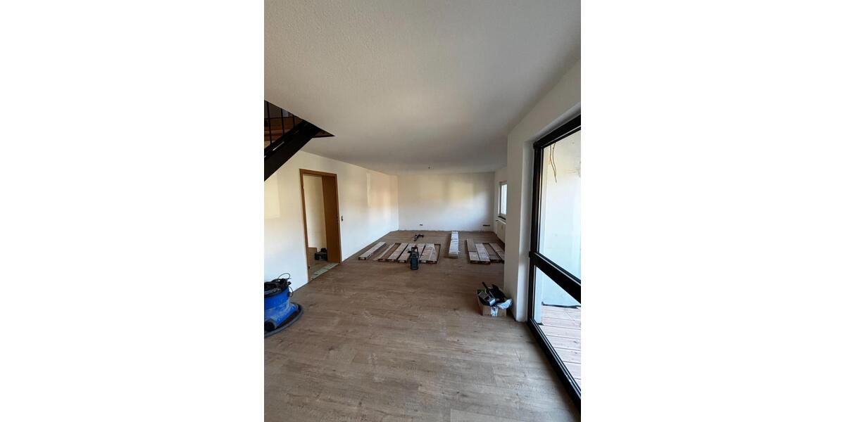 Etagenwohnung Bad Wünnenberg - 4 Zimmer, 110 m&sup2;, 1.100&euro; | Angebot:25305993