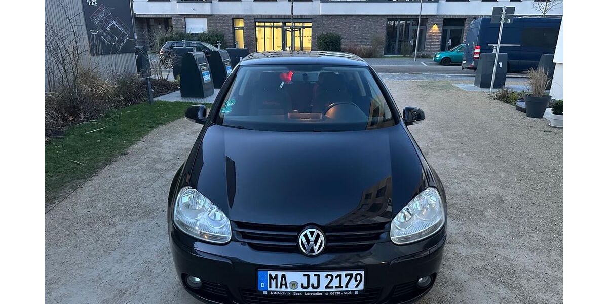 VW Golf 251.000 km 2.299 &euro; Mannheim 68309
