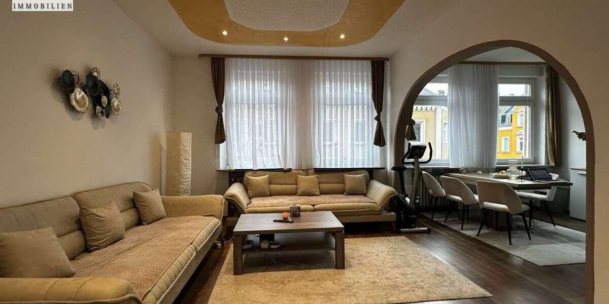 Etagenwohnung Hof Altstadt - 4 Zimmer, 114 m&sup2;, 139.000&euro; | Angebot:24607286