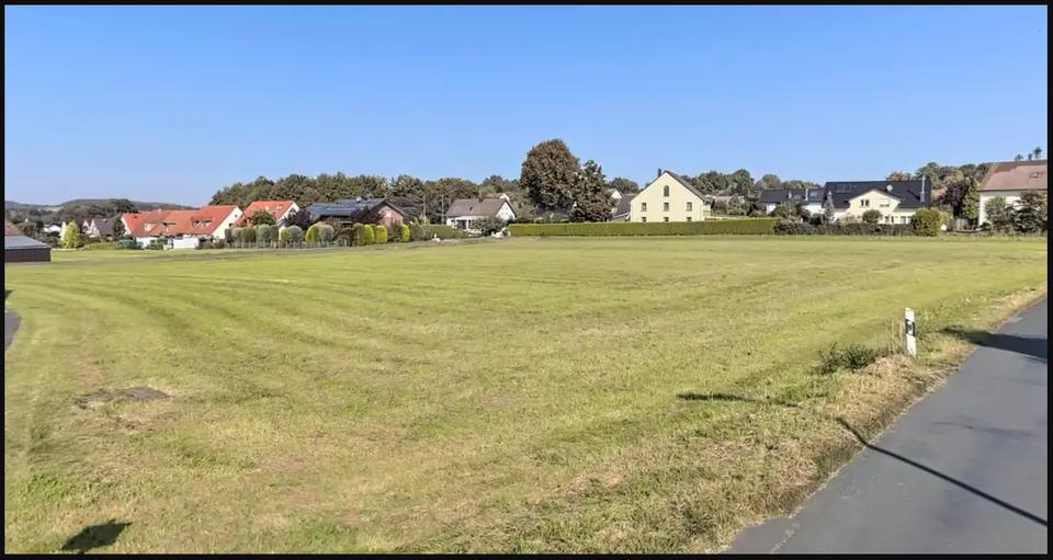 Einfamilienhaus Detmold Hakedahl - 5 Zimmer, 111 m&sup2;, 1.300&euro; | Angebot:24747570